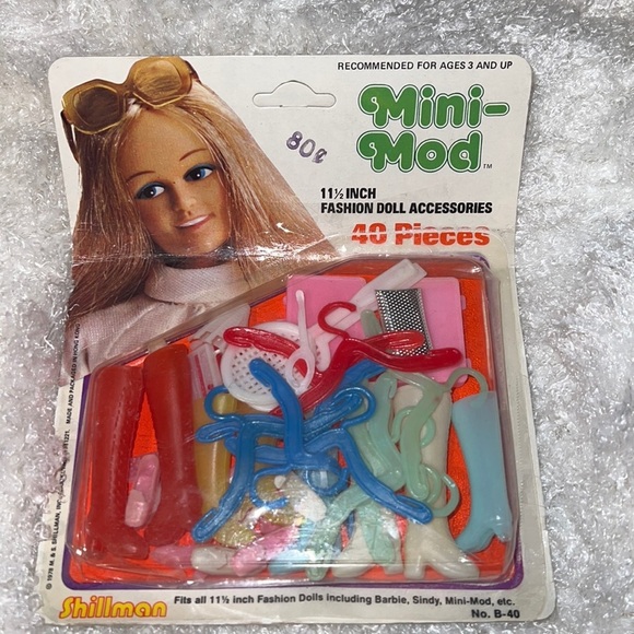 Mini mod vintage doll accessories - Picture 1 of 5